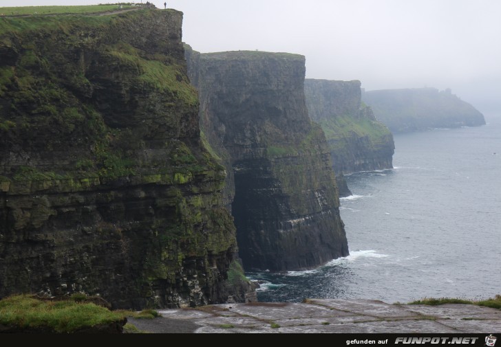 26-20 Cliffs of Moher 26-20 Cliffs of Moher