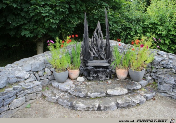 25-25 Brigits Garden 25-25 Brigits Garden