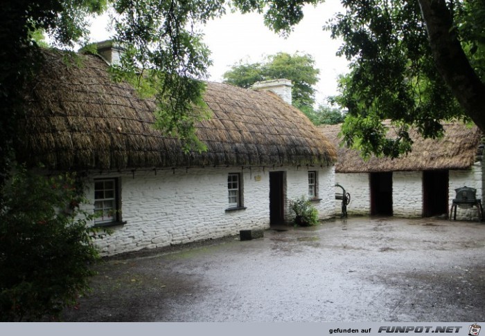 Bunratty Folk Park (Freilichtmuseum am Bunratty...