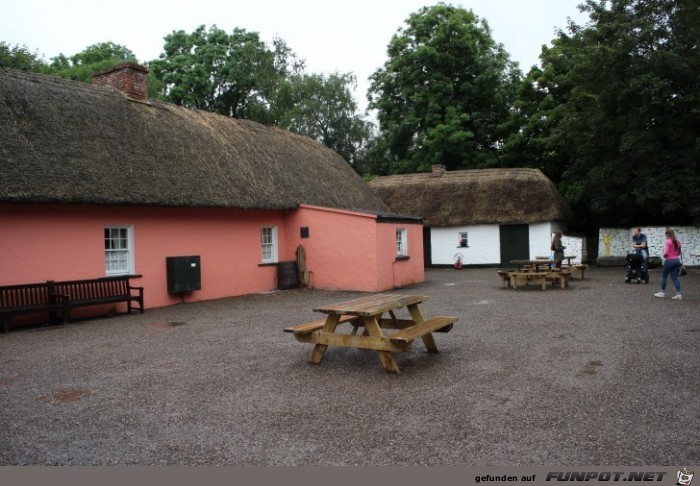 Bunratty Folk Park (Freilichtmuseum am Bunratty...