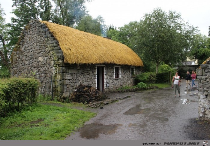 Bunratty Folk Park (Freilichtmuseum am Bunratty...