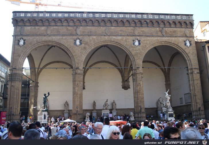 Die Loggia dei Lanzi in Florenz