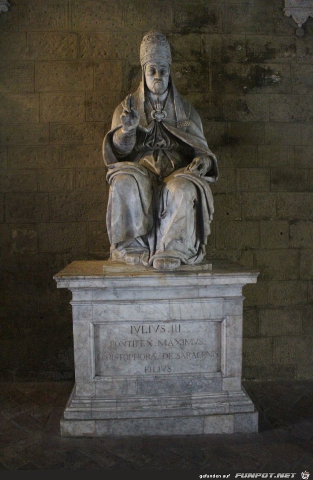 0929-117 Statue Papst Julius II 0929-117 Statue Papst Julius II