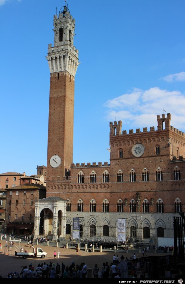 Die Piazza del Campo in Siena