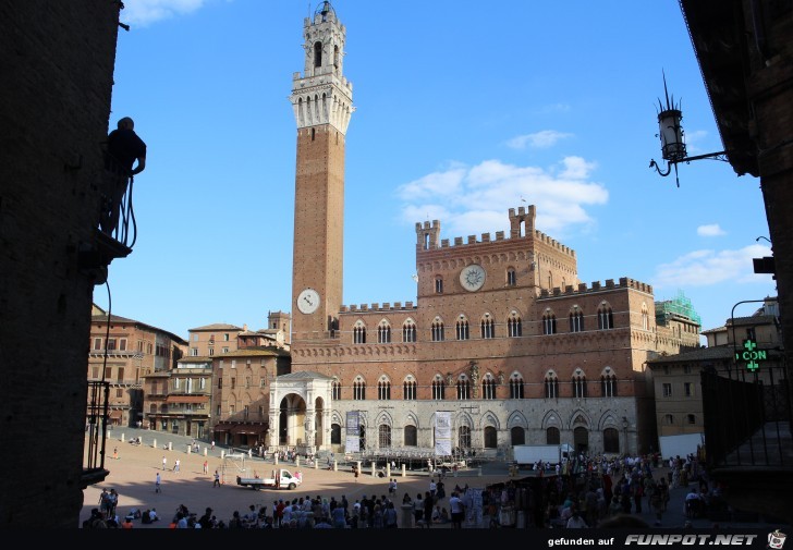 Die Piazza del Campo in Siena