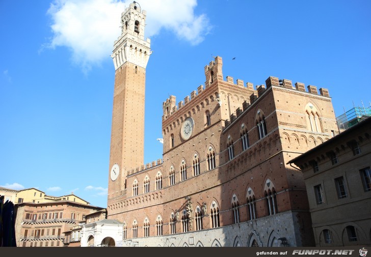 Die Piazza del Campo in Siena