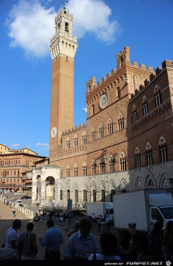 Die Piazza del Campo in Siena