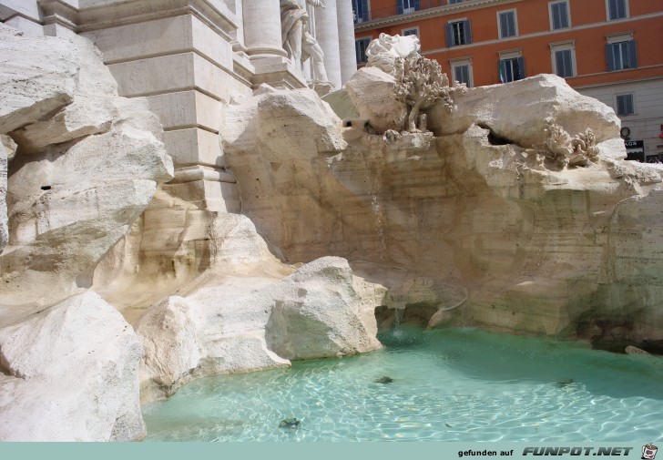 Der Trevi-Brunnen in Rom