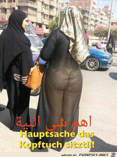Das Kopftuch sitzt Das Kopftuch sitzt