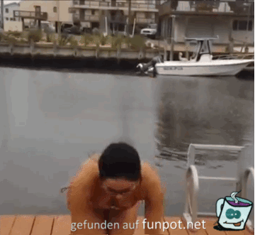 Und runter mit dem Oberteil Und runter mit dem Oberteil