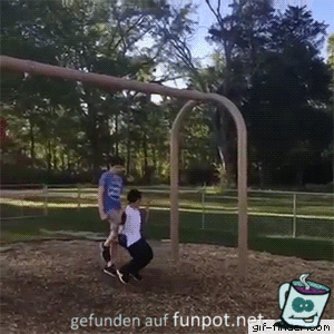 Schaukel-Trick geht schief Schaukel-Trick geht schief
