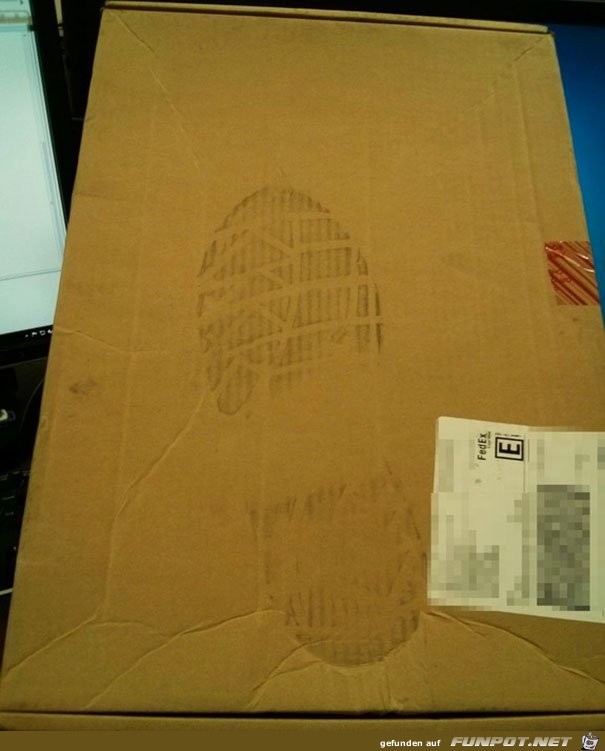 fedex-ups-delivery-fails-13-Absender Schuhabdruck fedex-ups-delivery-fails-13-Absender Schuhabdruck
