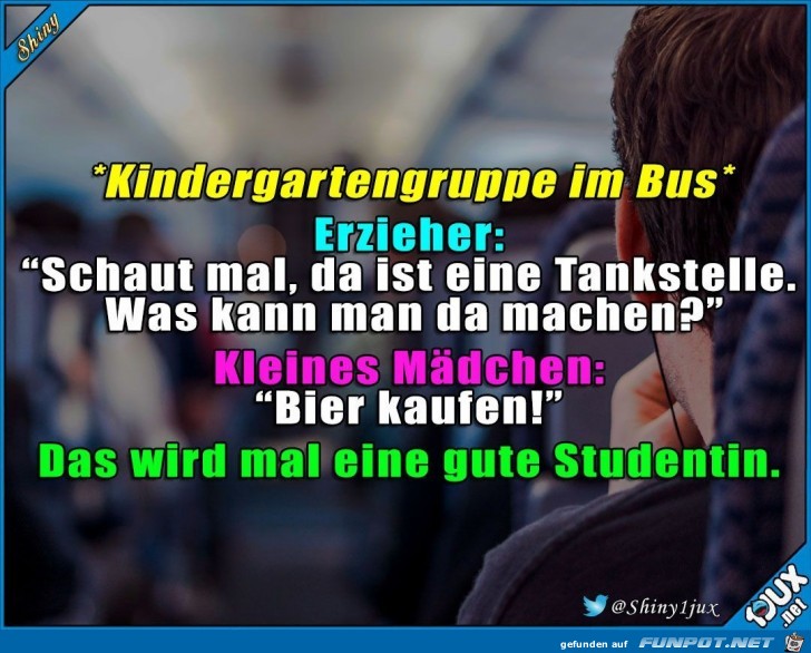 Kindergartengruppe im Bus