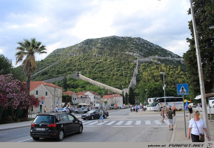 17-51 Ston Stadtmauer