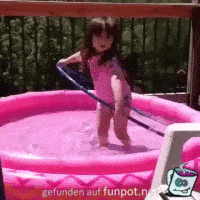 Hula Hoop klappt noch nicht so toll Hula Hoop klappt noch nicht so toll