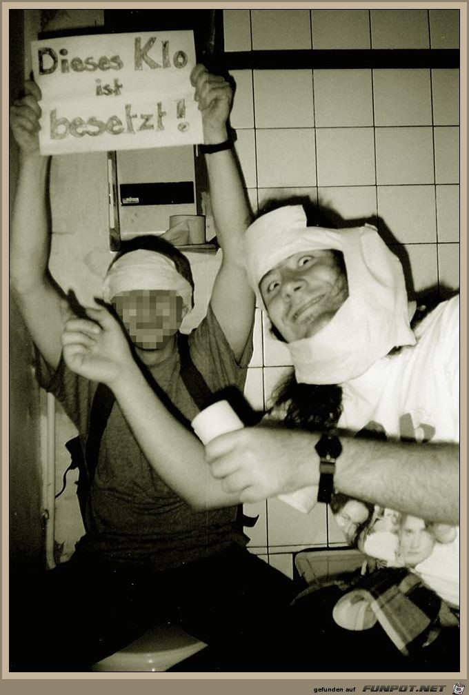Beweisfoto der Hamburger Klobesetzerszene 1983 Beweisfoto der Hamburger Klobesetzerszene 1983