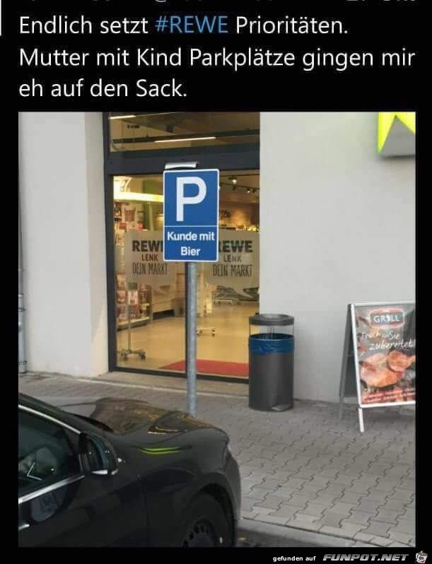 Mutter mit Kind Parkplatz