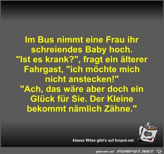 Im Bus nimmt eine Frau ihr schreiendes Baby hoch Im Bus nimmt eine Frau ihr schreiendes Baby hoch
