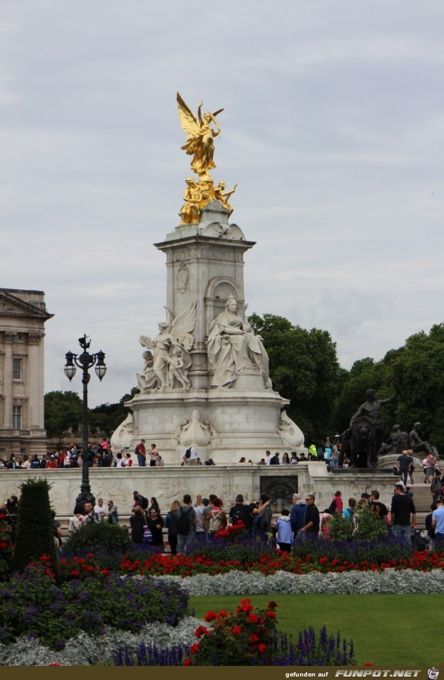 16-006 Victoria-Denkmal 16-006 Victoria-Denkmal