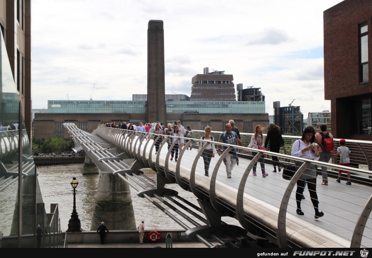 16-042 Millennium Bridge 16-042 Millennium Bridge
