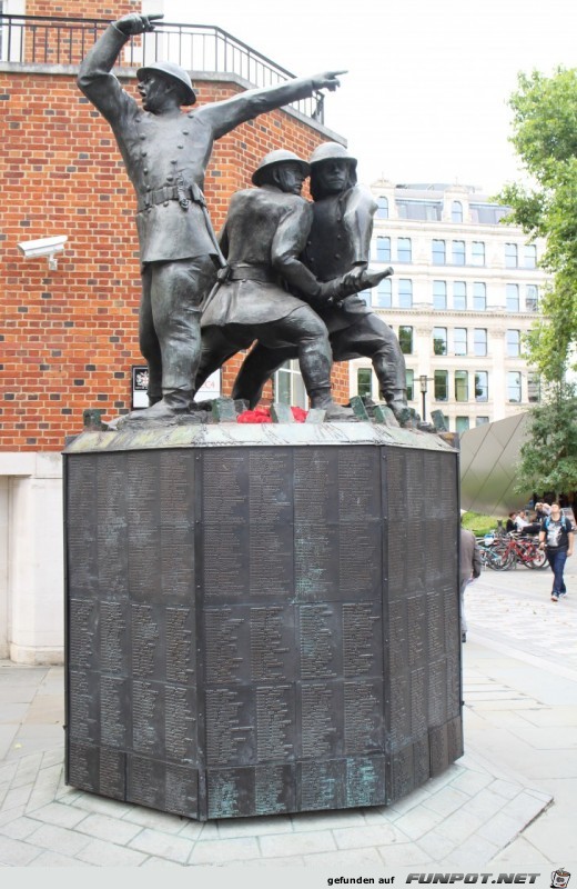 16-048 Feuerwehr-Denkmal