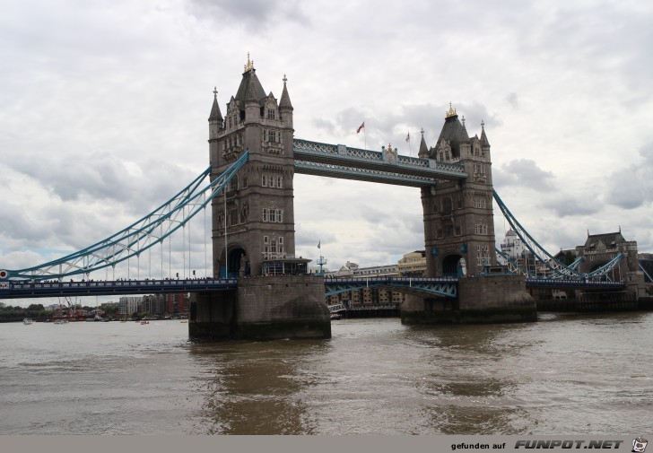 16-033 Tower Bridge 16-033 Tower Bridge