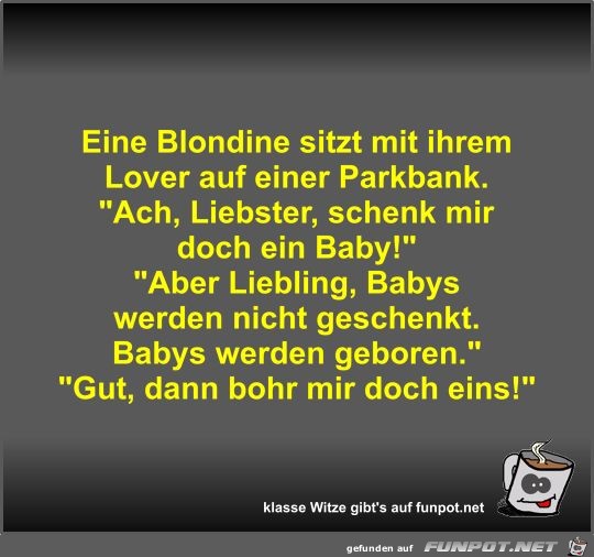 Eine Blondine sitzt mit ihrem Lover auf einer Parkbank Eine Blondine sitzt mit ihrem Lover auf einer Parkbank