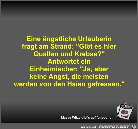 Eine ängstliche Urlauberin fragt am Strand Eine ängstliche Urlauberin fragt am Strand