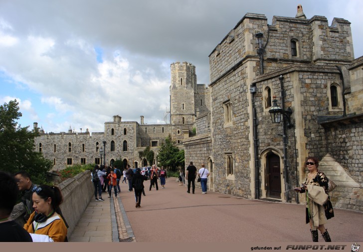 19-48 Windsor Castle