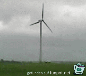 Windrad fällt auseinander Windrad fällt auseinander