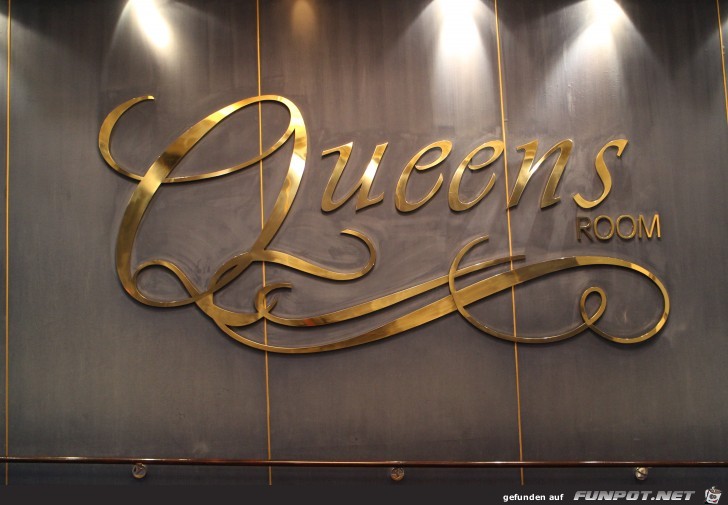 20-36 Queens Room