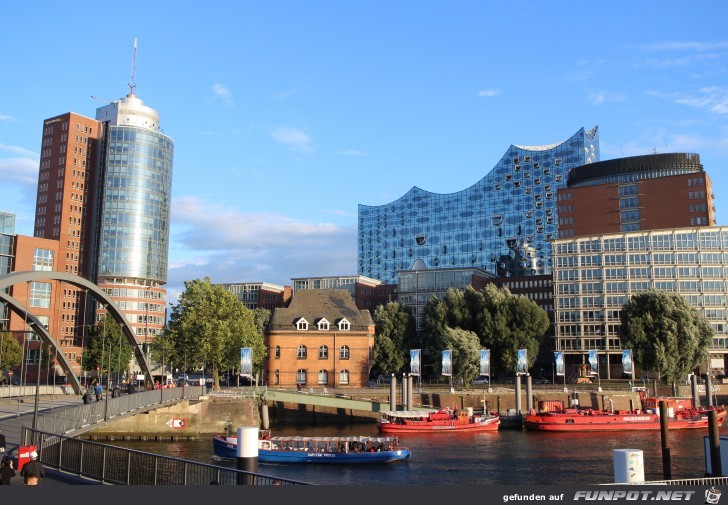 Impressionen von der Hamburger HafenCity mit der...