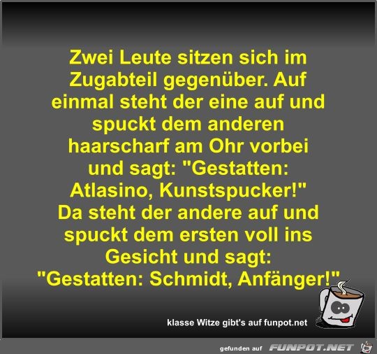 Zwei Leute sitzen sich im Zugabteil gegenüber Zwei Leute sitzen sich im Zugabteil gegenüber