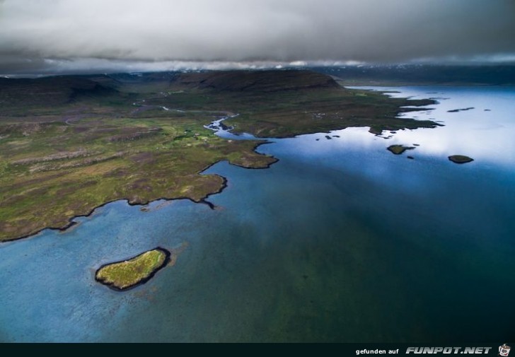 Island von der Drohne aus