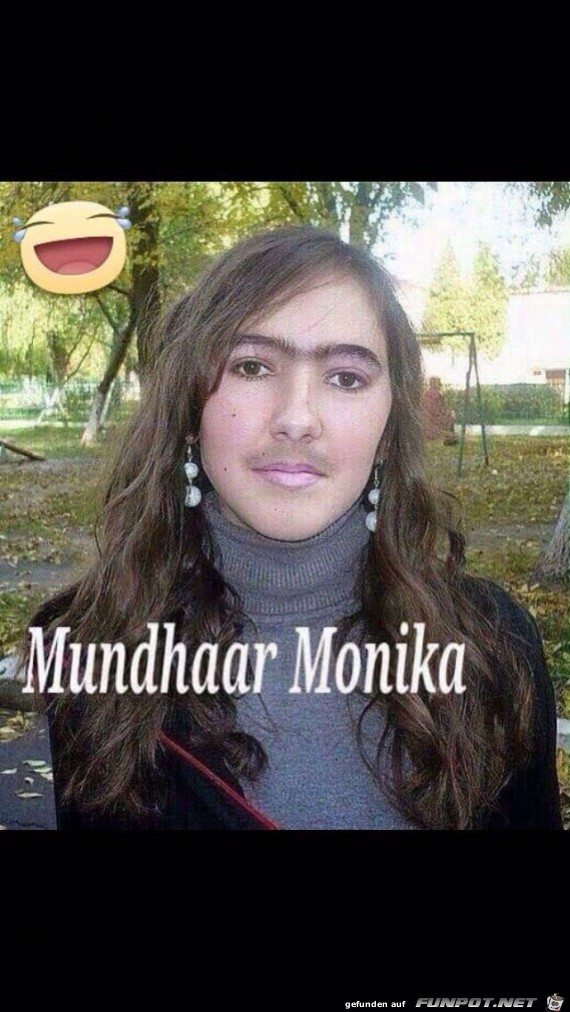 Mundhaar Monika