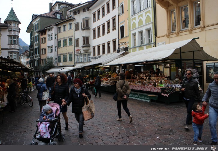 02-07 Obstmarkt 02-07 Obstmarkt