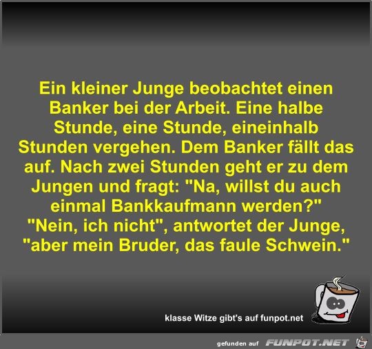 Ein kleiner Junge beobachtet einen Banker bei der Arbeit Ein kleiner Junge beobachtet einen Banker bei der Arbeit