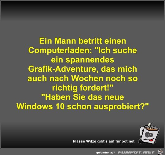 Ein Mann betritt einen Computerladen