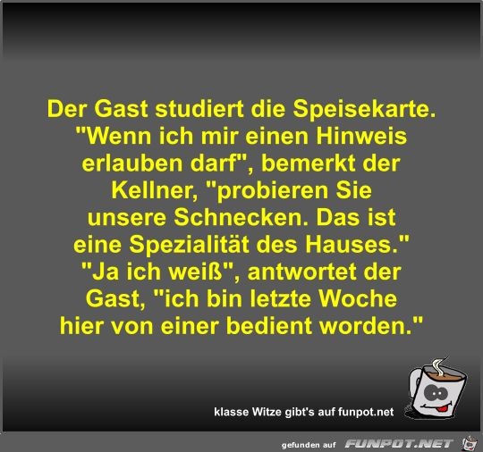 Der Gast studiert die Speisekarte