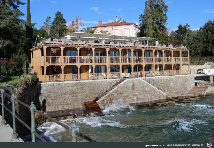 18-061 Opatija Promenade