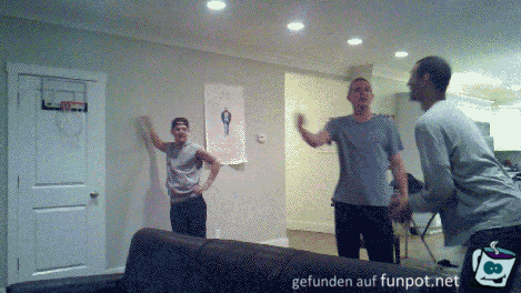 Reaktion Reaktion