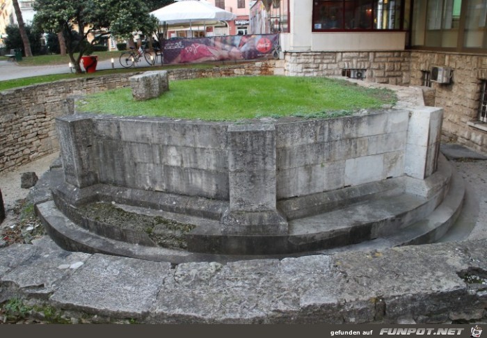 19-58 Mausoleum