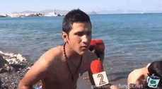 Wie zieht man eine Rettungsweste nicht aus Wie zieht man eine Rettungsweste nicht aus