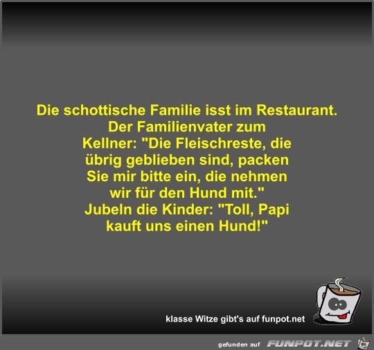 Die schottische Familie isst im Restaurant