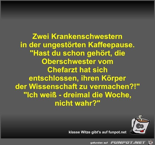 Zwei Krankenschwestern in der ungestörten Kaffeepause Zwei Krankenschwestern in der ungestörten Kaffeepause