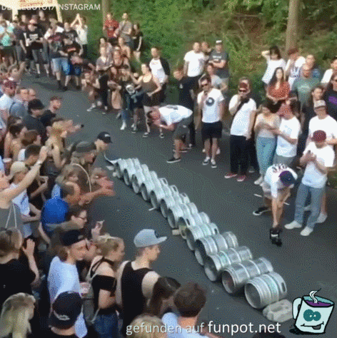 Bierfass-Weitsprung Bierfass-Weitsprung