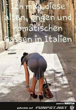 Alte enge Gassen in Italien Alte enge Gassen in Italien