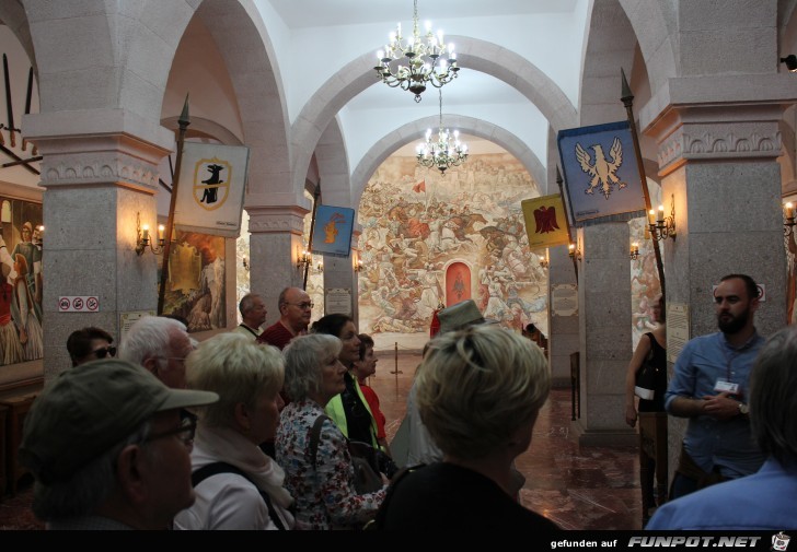 Impressionen vom Skanderbeg-Museum in dessen...