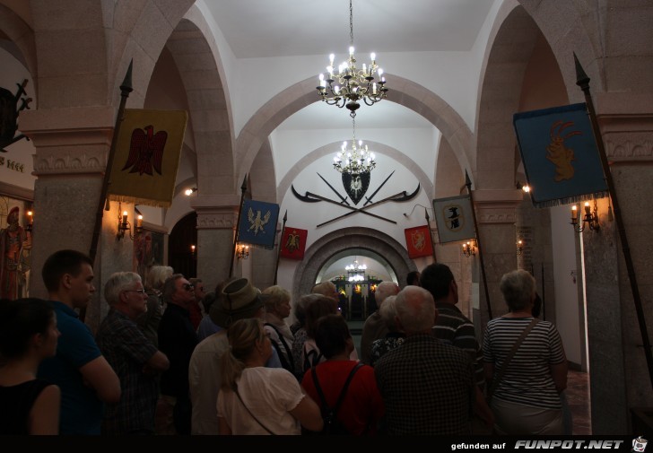 Impressionen vom Skanderbeg-Museum in dessen...