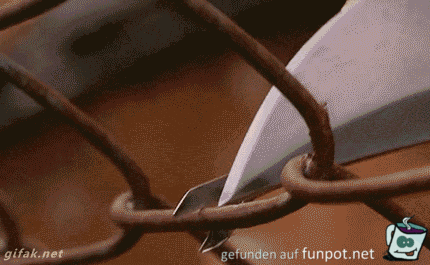 Rambos Messer macht den Weg frei Rambos Messer macht den Weg frei